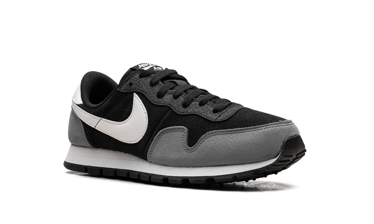 Air pegasus 83 PRM "Black Cool Grey" DN1790 001