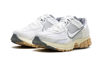 Zoom Vomero 5 WMNS "Summit White Pure Platinum" FJ2028 101