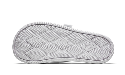 Men's Chillos Slide "Stadium Goods x Chaco - Whiteout" JCH199785