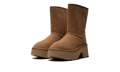 Classic Short New Heights Boot WMNS "Chestnut" 1158310 CHE