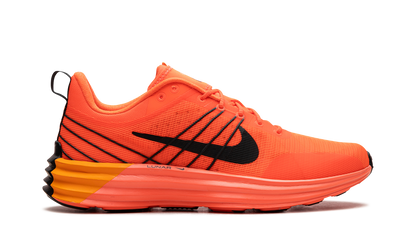 Lunar Roam "Hyper Crimson" HJ9145 809