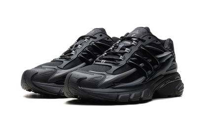 Adistar Jellyfish "Pharrell Williams - Triple Black" KJ3841