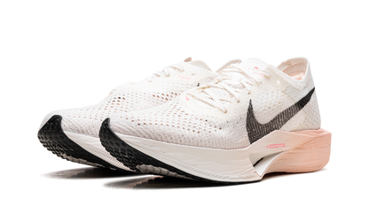 ZoomX Invincible Run 3 "Sail Guava Ice" DV4129 103