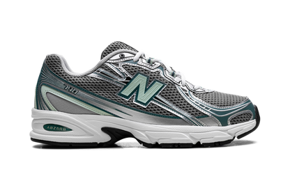 740v2 "Silver Metallic New Spruce" U740NC2