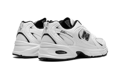 530 "White Black" MR530EWB