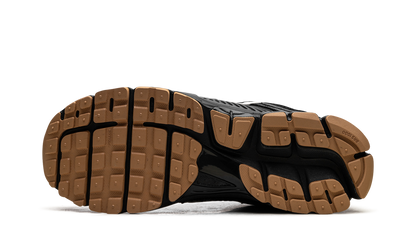 Zoom Vomero 5 "Black Gum" IB4005 010