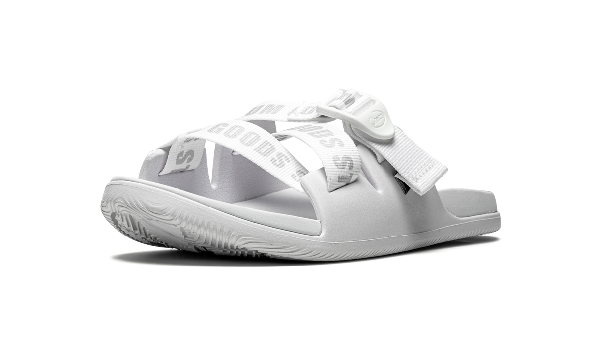 Men's Chillos Slide "Stadium Goods x Chaco - Whiteout" JCH199785