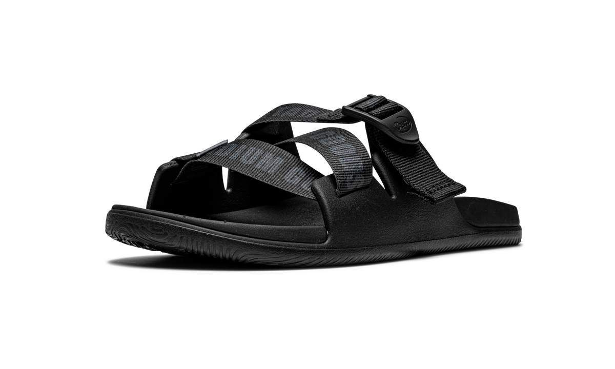 Men's Chillos Slide "Stadium Goods x Chaco - Blackout" JCH199787