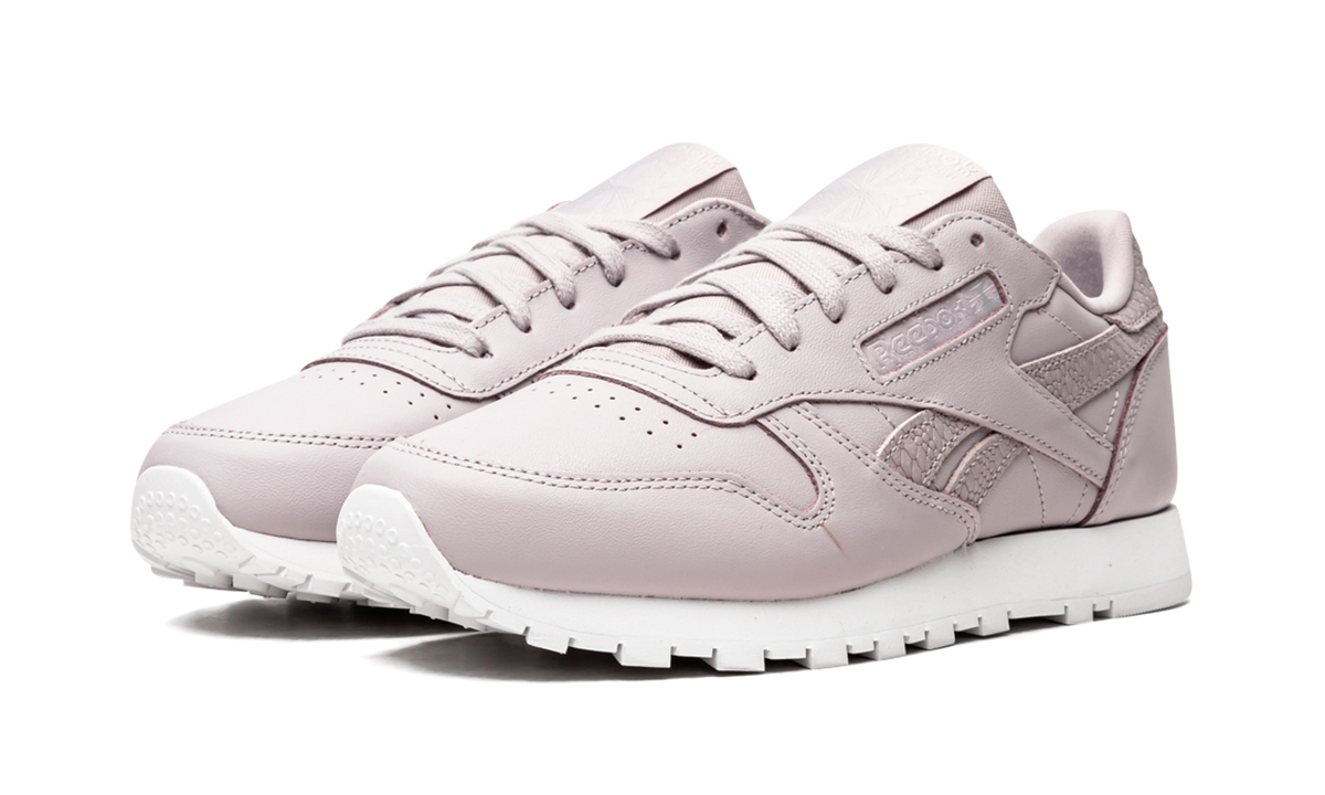 CLASSIC LEATHER PASTEL WMNS CM9159