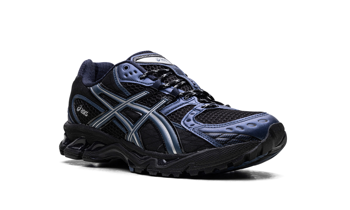 GEL-Nimbus 10.1 "Black / Grand Shark" 1203A543 002