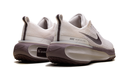 ZoomX Invincible Run 3 "Phantom Burgundy Crush" DR2615 010