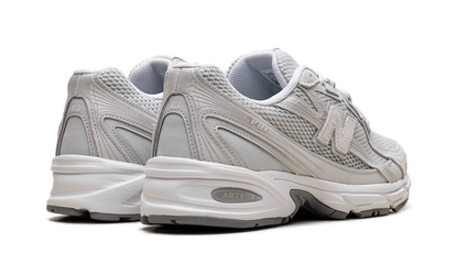 740 "Grey Reflection Slate Grey" U740GS2