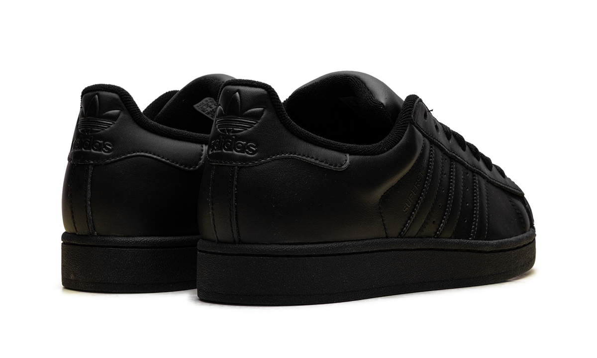 Superstar II "Triple Black" JI0081