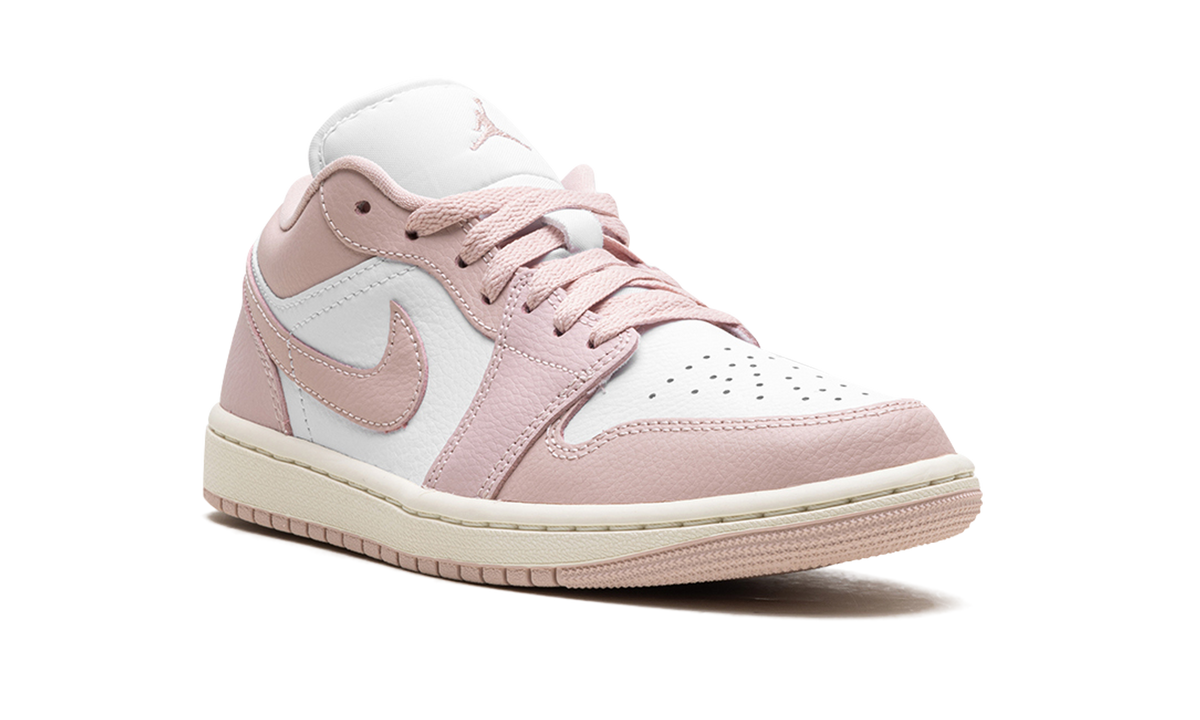 Jordan 1 Low WMNS "Pink Oxford" DC0774 162