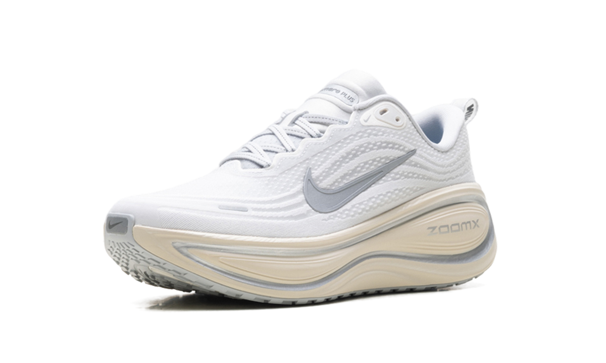 Vomero Plus "Silver" IQ0308 094