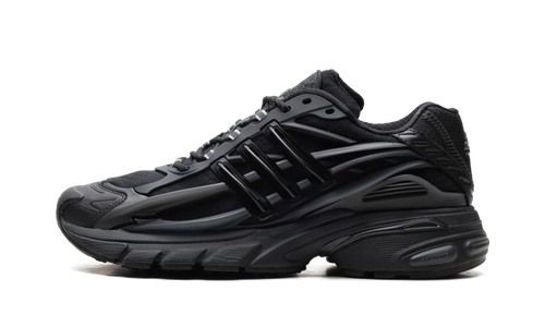 Adistar Jellyfish "Pharrell Williams - Triple Black" KJ3841