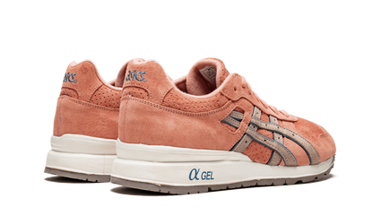 GT 2 "Ronnie Fieg - Rose Gold" H10HK 3494