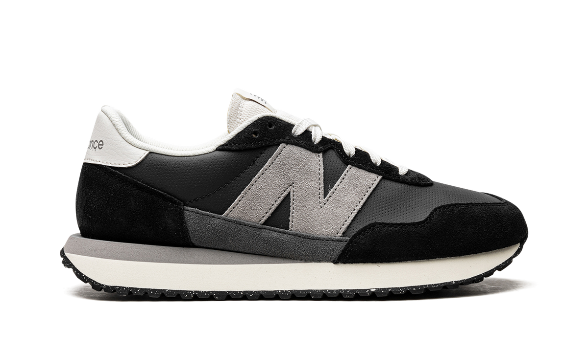 237v1 "Black/Grey/White" MS237RC