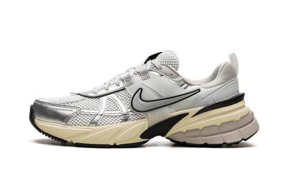 V2K RUN WMNS "Metallic Silver" FD0736 100