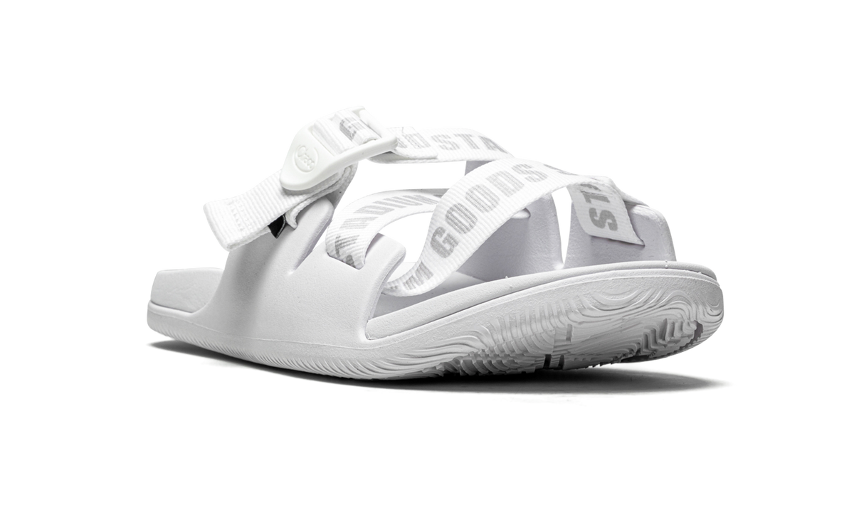 Men's Chillos Slide "Stadium Goods x Chaco - Whiteout" JCH199785