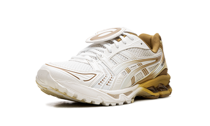 GEL-Kayano 14 "The Museum Visitor - Cream" 1203A528 100