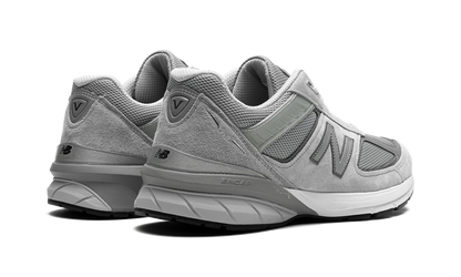 990 V5 "Grey" M990GL52E