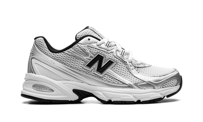 740 "White Silver Metallic Navy" U740NW2