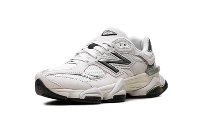 9060 "White/Grey" U9060JRB