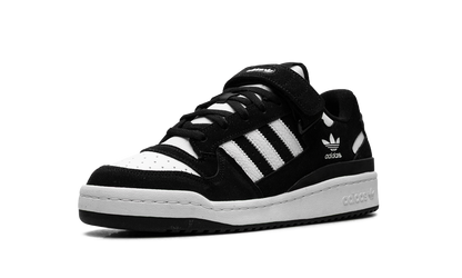 Forum Low "Panda" GW0695