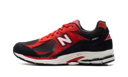 2002R "Black/True Red" U2002RZA