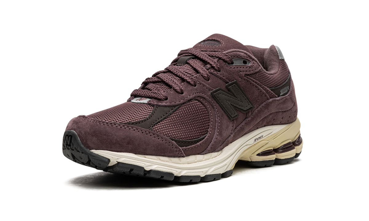 2002R "Dark Grape" M2002RCD