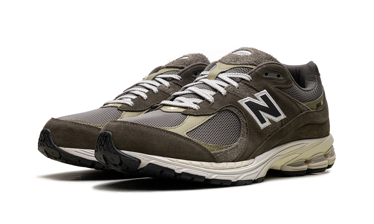 2002R "Zalando Exclusive Olive" M2002RZD