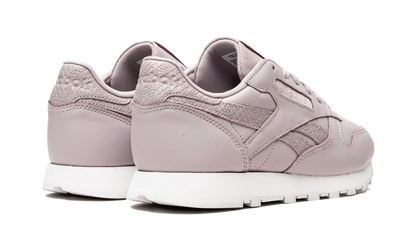 CLASSIC LEATHER PASTEL WMNS CM9159
