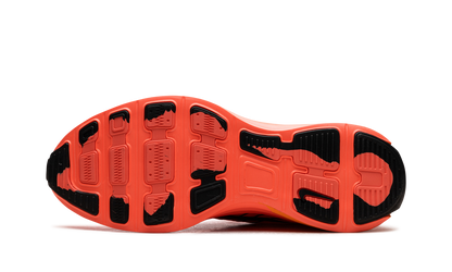 Lunar Roam "Hyper Crimson" HJ9145 809