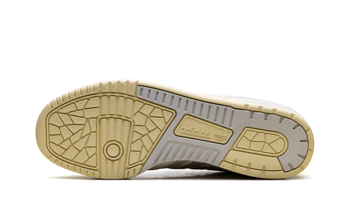 RIVALRY LOW 86 "CWHITE/GREONE/OWHITE" GZ2556