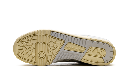 RIVALRY LOW 86 "CWHITE/GREONE/OWHITE" GZ2556