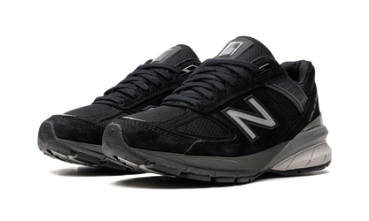 990v5 WMNS "Black / Silver"