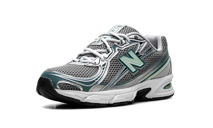 740v2 "Silver Metallic New Spruce" U740NC2