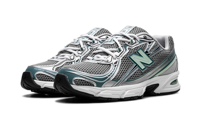 740v2 "Silver Metallic New Spruce" U740NC2
