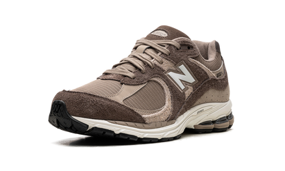 2002R "ASOS Exclusive Brown" M2002RAY