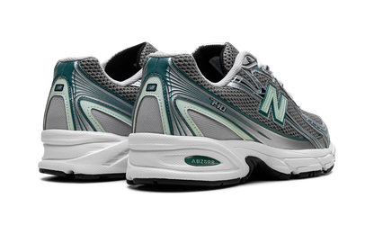 740v2 "Silver Metallic New Spruce" U740NC2