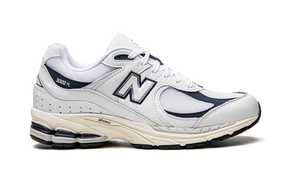 2002R "White / Natural Indigo" M2002RHQ