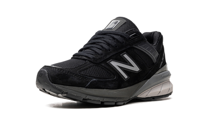 990v5 WMNS "Black / Silver"