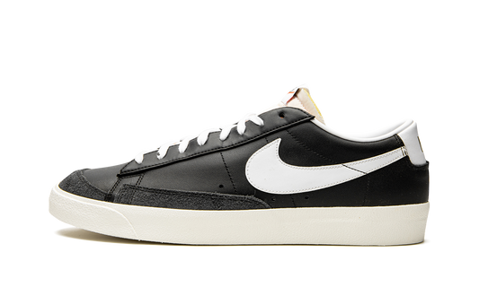 Blazer Low '77 Vintage "Black White" DA6364 001