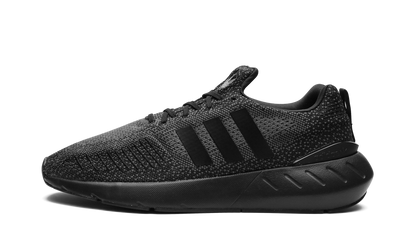 Swift Run 22 "Blackout" GZ3500