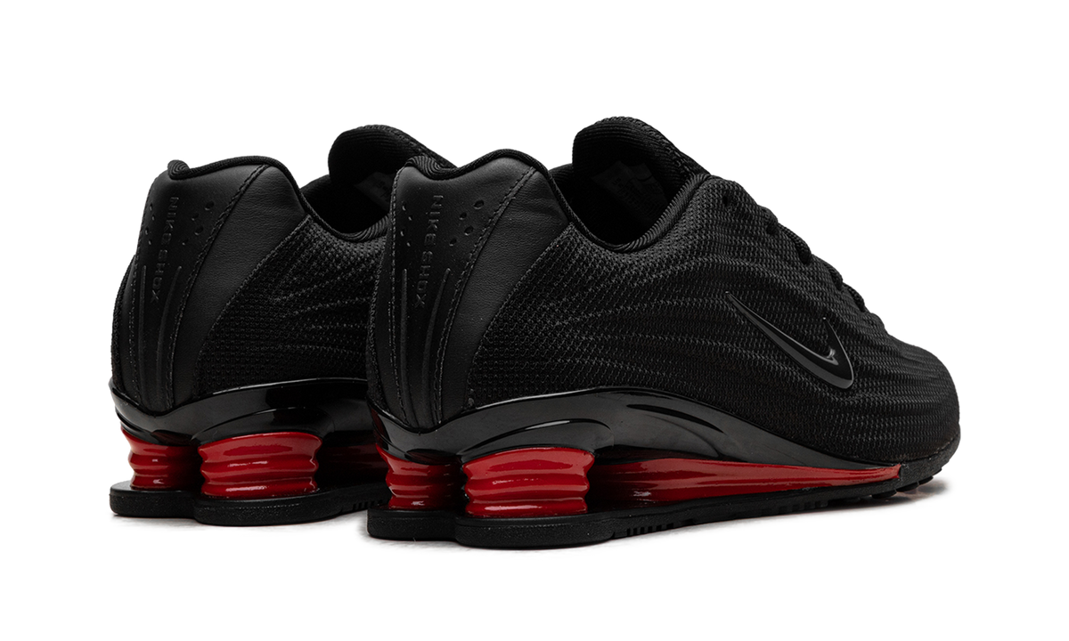 Shox Z WMNS "Bred" HQ7540 002