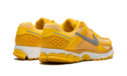 Zoom Vomero 5 "Varsity Maize" FJ4453 765
