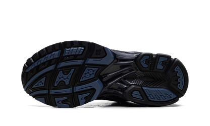 GEL-Nimbus 10.1 "Black / Grand Shark" 1203A543 002