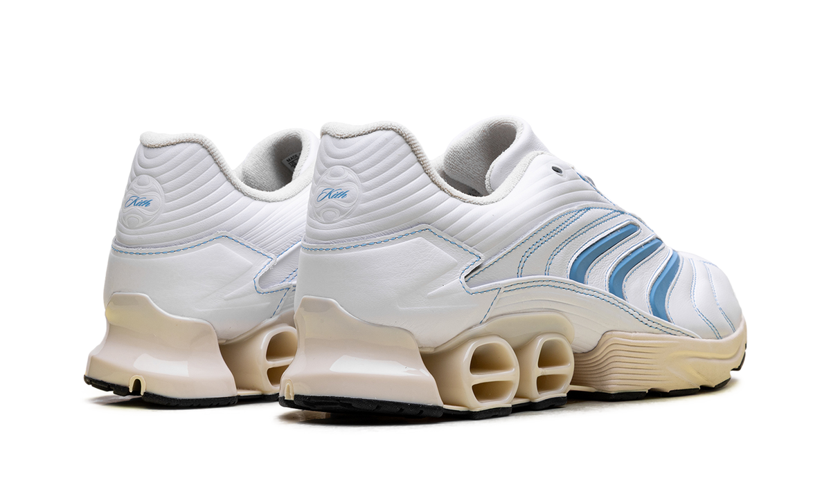 Predator Megaride "Kith - White Blue" JR9208