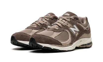 2002R "ASOS Exclusive Brown" M2002RAY